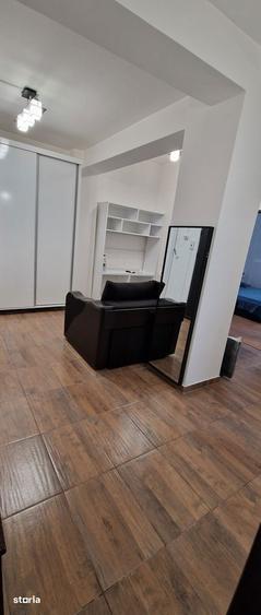 Apartament cu 3 camere în Calea București