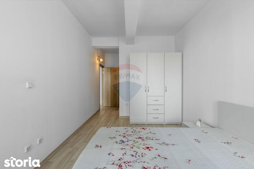 Apartament cu 3 camere semidecomandat, mobilat în UTA