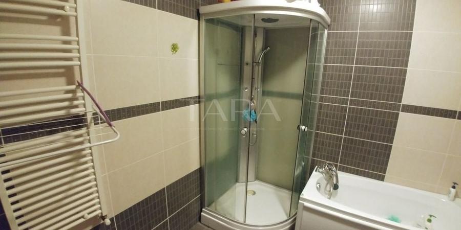 Apartament cu 4 camere semidecomandat, mobilat în Europa