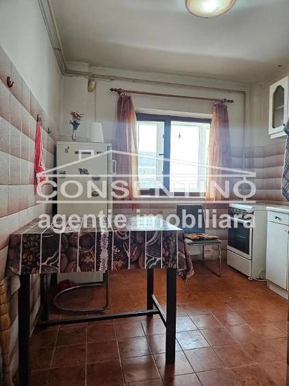 Apartament cu 2 camere semidecomandat în Unirii Sud