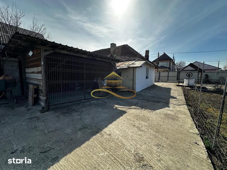 Casă cu 2 camere cu Teren 779 Mp în Tache