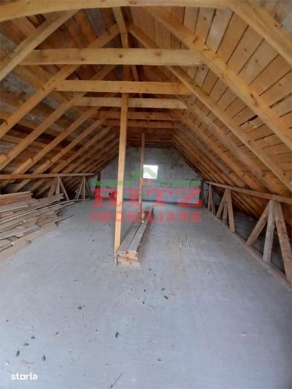 Casă cu 3 camere cu Teren 700 Mp în Central