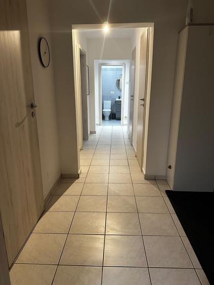 Apartament cu 3 camere decomandat în Militari
