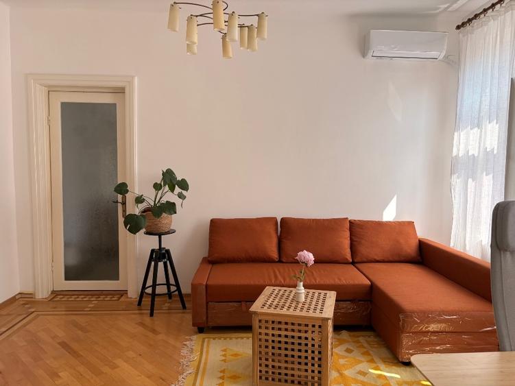 Apartament cu 2 camere semidecomandat, mobilat în Moșilor