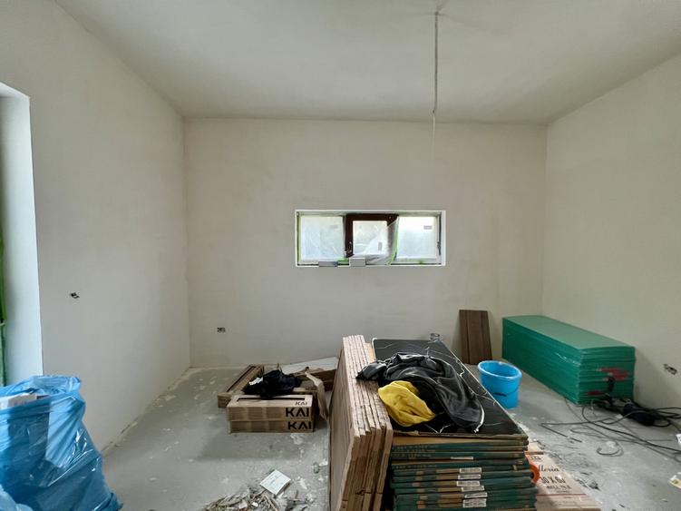 Duplex cu 5 camere cu Canalizare în Giroc
