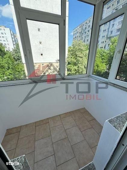 Apartament cu 4 camere semidecomandat în Mircea cel Bătrân