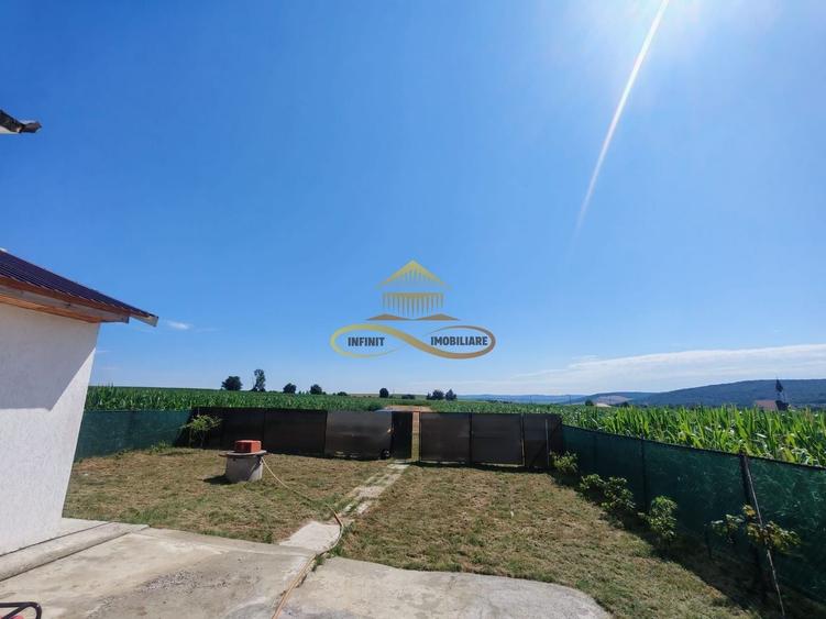 Casă individuală cu 1 camere cu Canalizare în Traian