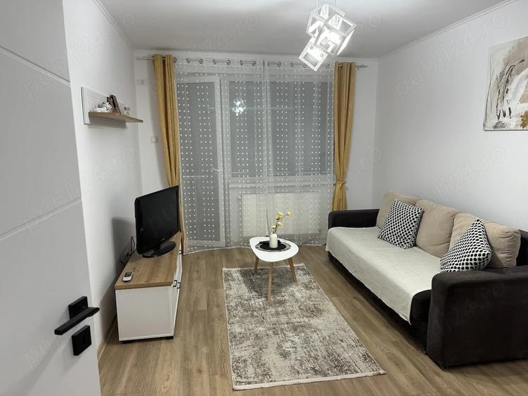Apartament cu 2 camere decomandat în City Park Mall