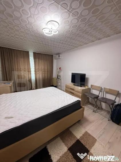 Apartament cu 2 camere semidecomandat în Central