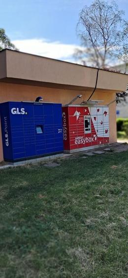 Spațiu comercial, de 40 mp, în Tractorul