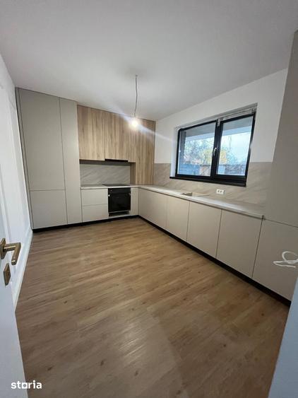 Casă cu 5 camere cu Teren 165 Mp în Nord