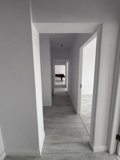 Apartament cu 3 camere decomandat în Banu Manta