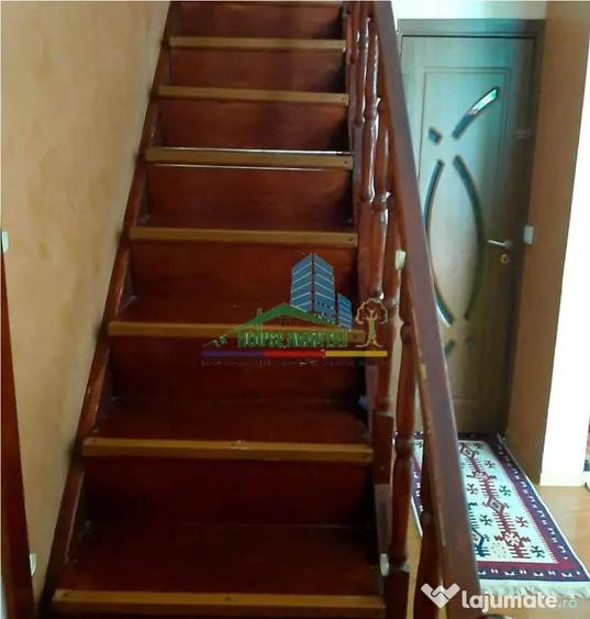 Casă cu 3 camere cu Teren 160 Mp în Golești