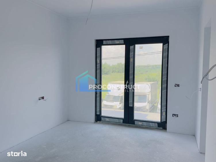 Casă cu 4 camere cu Teren 343 Mp în Șagului