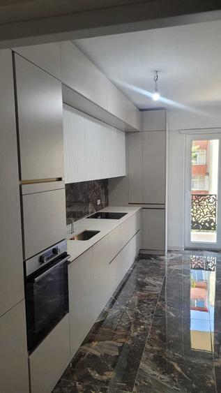 Apartament cu 3 camere în Sud