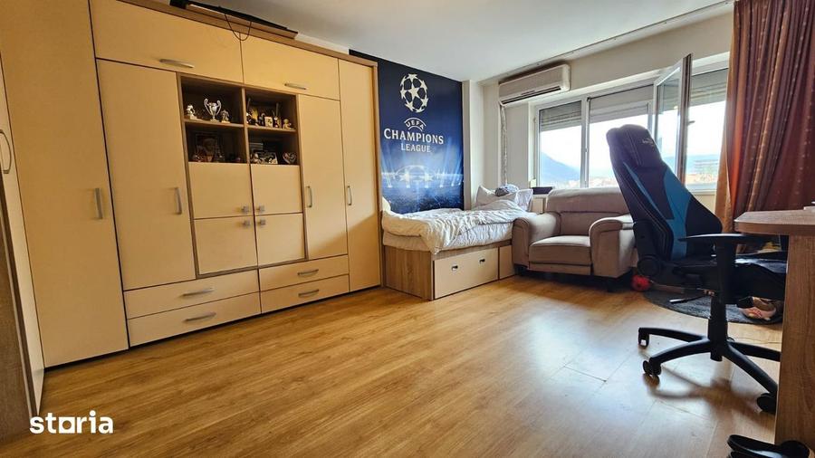 Apartament cu 3 camere decomandat în Centrul Civic