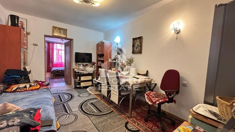 Apartament cu 2 camere nedecomandat, mobilat în Badea Cârțan
