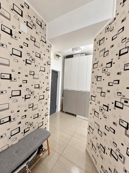 Apartament cu 2 camere decomandat, mobilat în