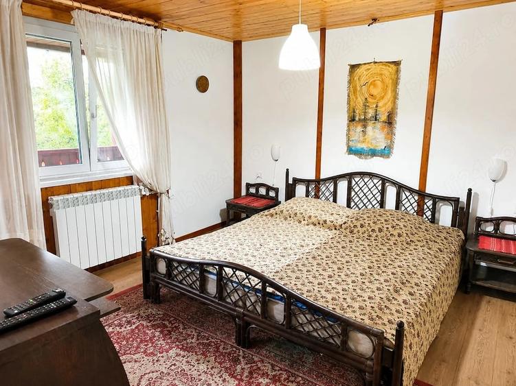 Casă cu 6 camere cu Teren 4600 Mp în Tarcău