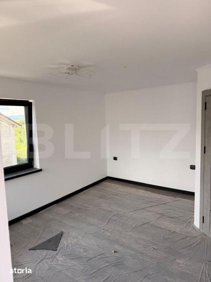 Casă cu 5 camere cu Teren 250 Mp în Central