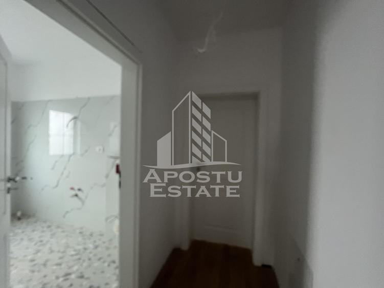 Duplex cu 4 camere cu Canalizare în Covaci