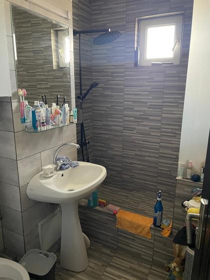 Apartament cu 3 camere decomandat în Alexandru cel Bun