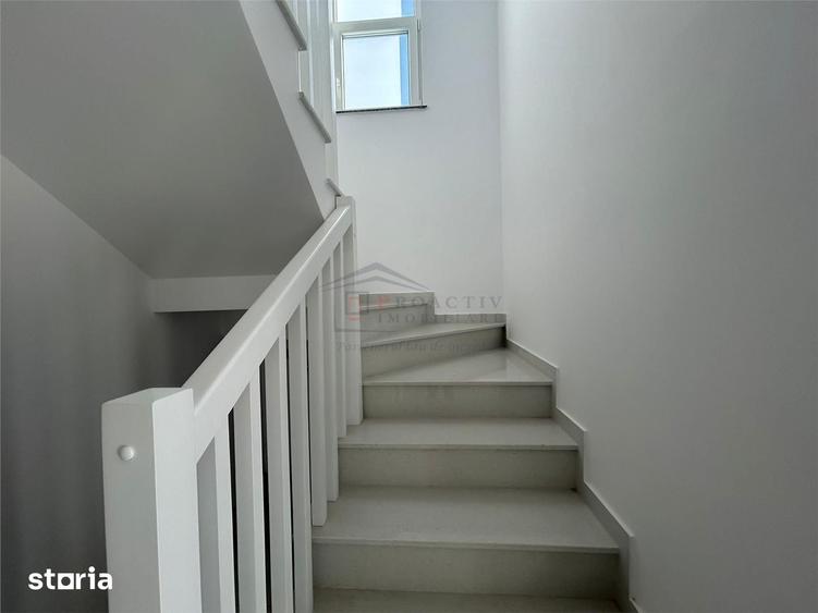 Casă cu 4 camere cu Teren 220 Mp în Ipotești
