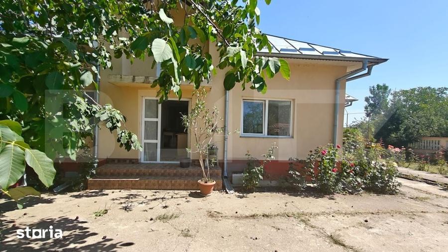 Casă cu 6 camere cu Teren 2200 Mp în Central