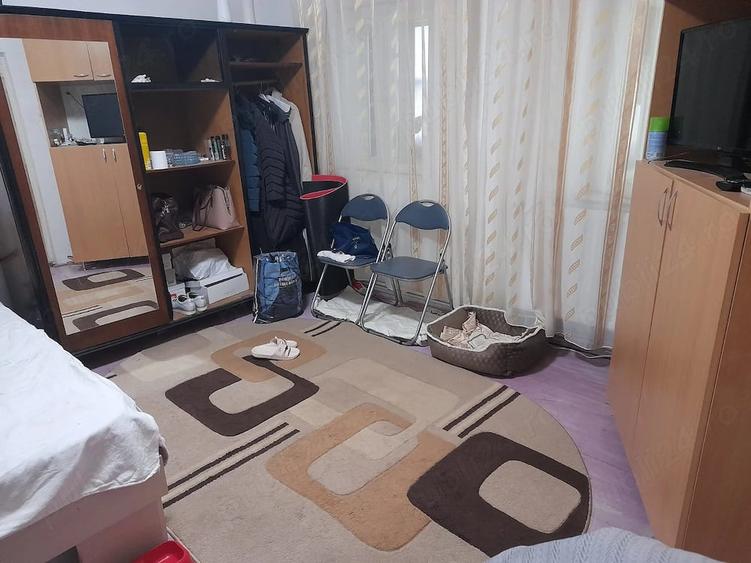 Casă cu 4 camere cu Teren 1000 Mp în Tătărași