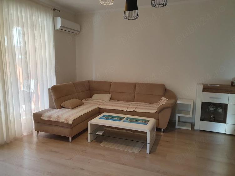 Apartament cu 3 camere decomandat în Dumbrăvița