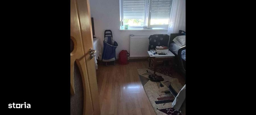 Apartament cu 3 camere decomandat în Casa de Cultură — fotografia 1