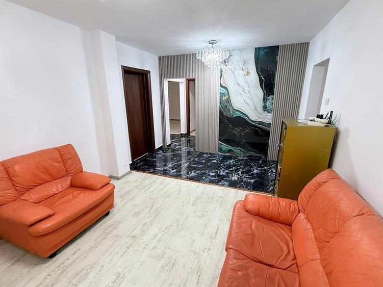 Apartament cu 4 camere decomandat în Vitan Mall