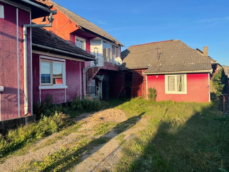 Casă individuală cu 2 camere cu Teren 2751 Mp în Lucăcești