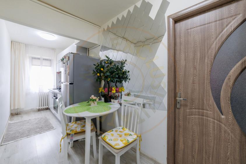 Apartament cu 2 camere semidecomandat în Trivale