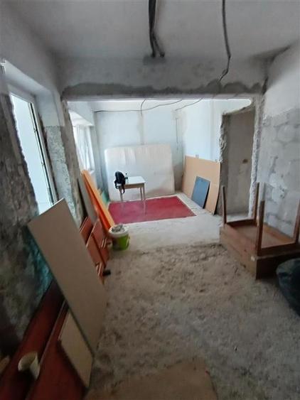 Apartament cu 4 camere decomandat în Plantelor