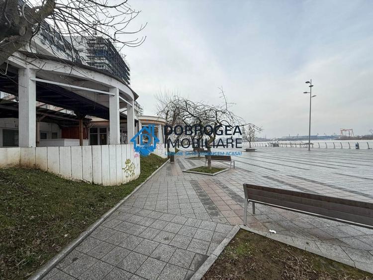 Spațiu comercial, de 450 mp, în Ultracentral