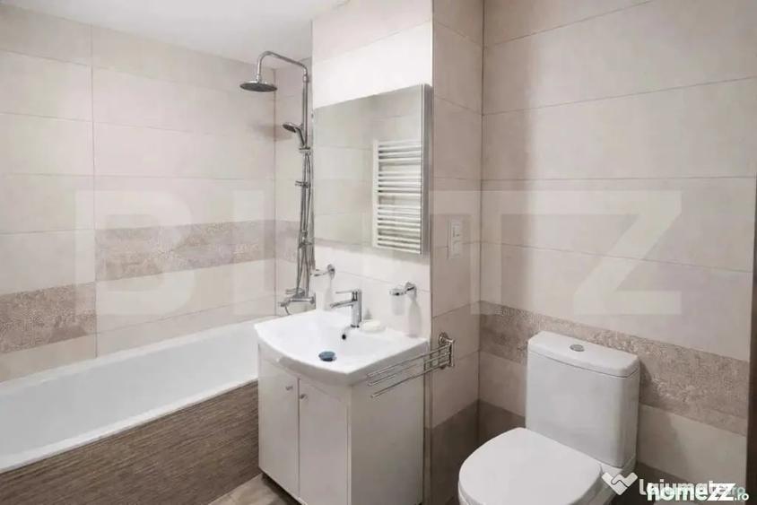Apartament 3 camere, decomandat, zona UMF - 3