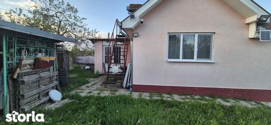 Casă cu 2 camere cu Teren 1900 Mp în Copăcel