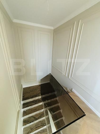 Duplex cu 5 camere cu Teren 250 Mp în Săcălaz