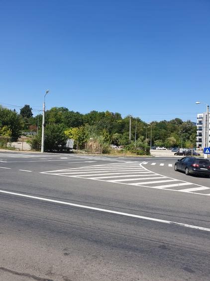 Spațiu comercial, în Ultracentral