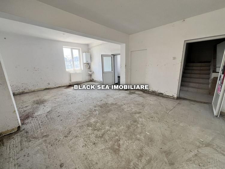 Birou, de 363 mp, în Faleza Nord