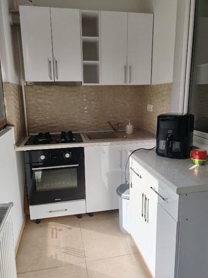Apartament cu 2 camere semidecomandat, mobilat în Chiajna