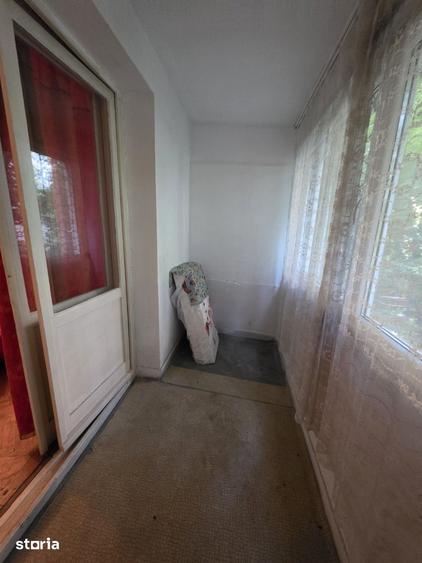 Apartament cu 3 camere semidecomandat în Dristor