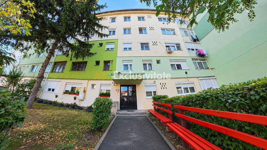 Apartament cu 2 camere nedecomandat în Micro 15