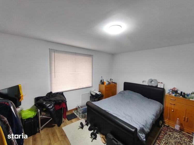 Casă cu 5 camere cu Teren 500 Mp în Central