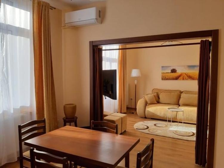 Apartament cu 3 camere decomandat, mobilat în Ultracentral