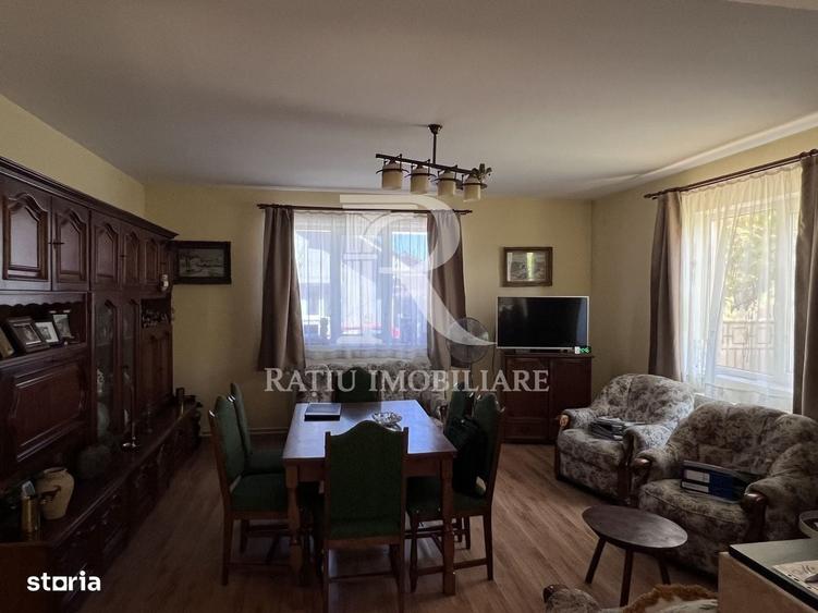 Casă cu 4 camere în Sântandrei