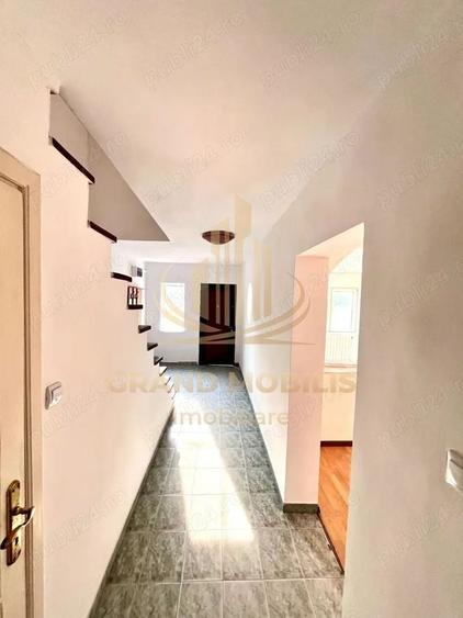 Duplex cu 5 camere cu Teren 140 Mp în Lipovei