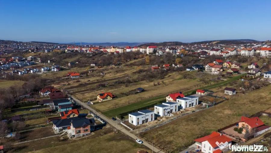 Casă cu 4 camere cu Teren 235 Mp în Central
