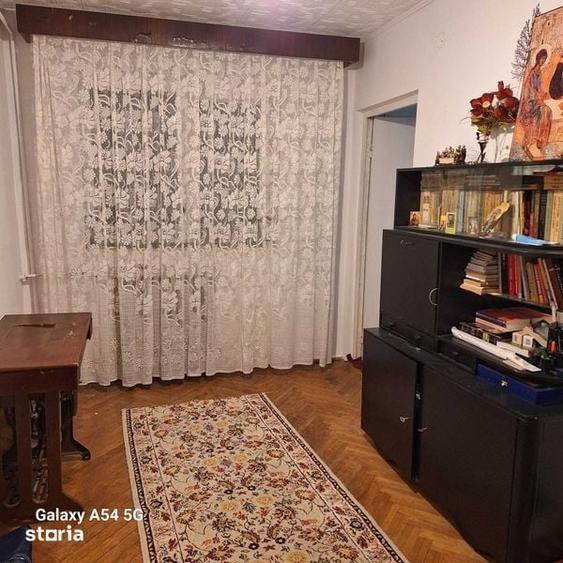 Vanzare apartament 3 camere - 1